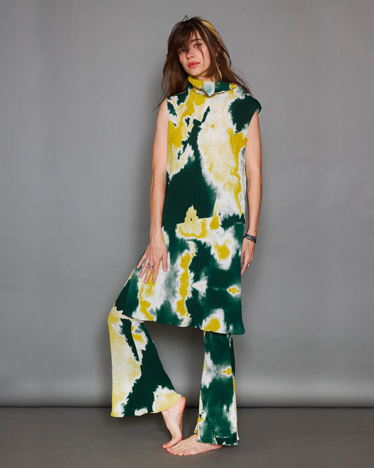 Wavy Sleeveless Turtleneck Dress with Nijimi Pattern