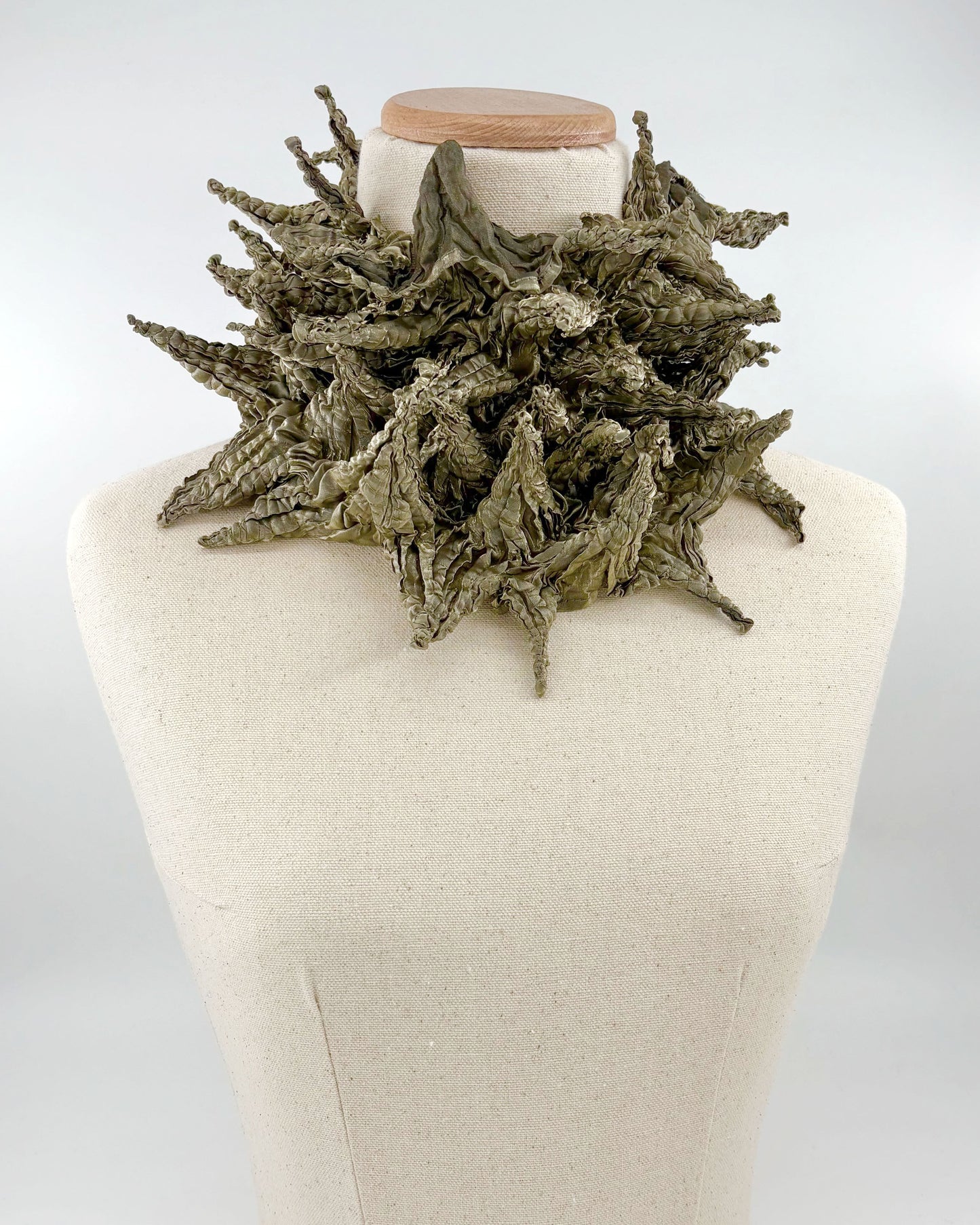 Medium Bai Shibori Necklace WA