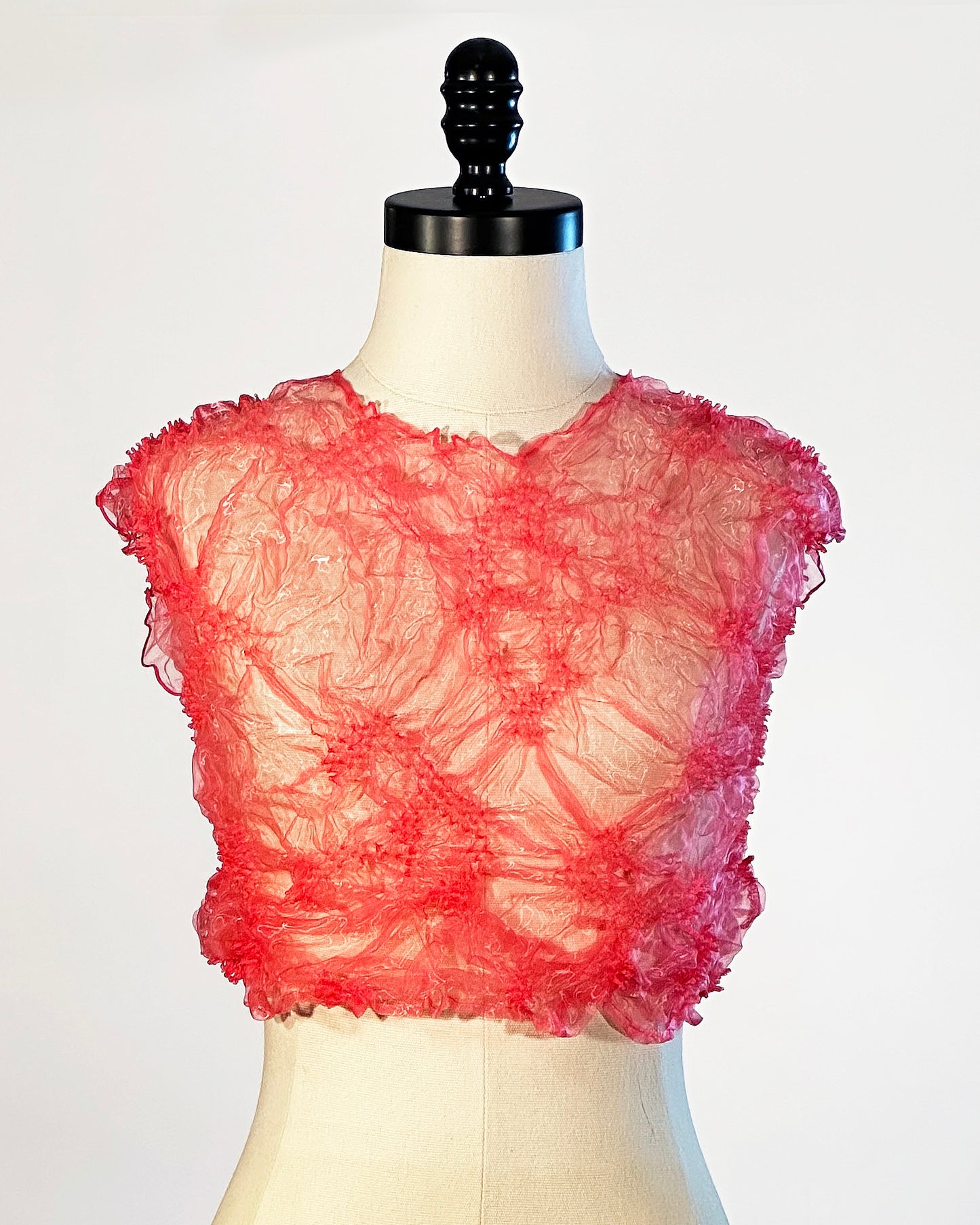 Karakusa (Arabesque) Cropped Top