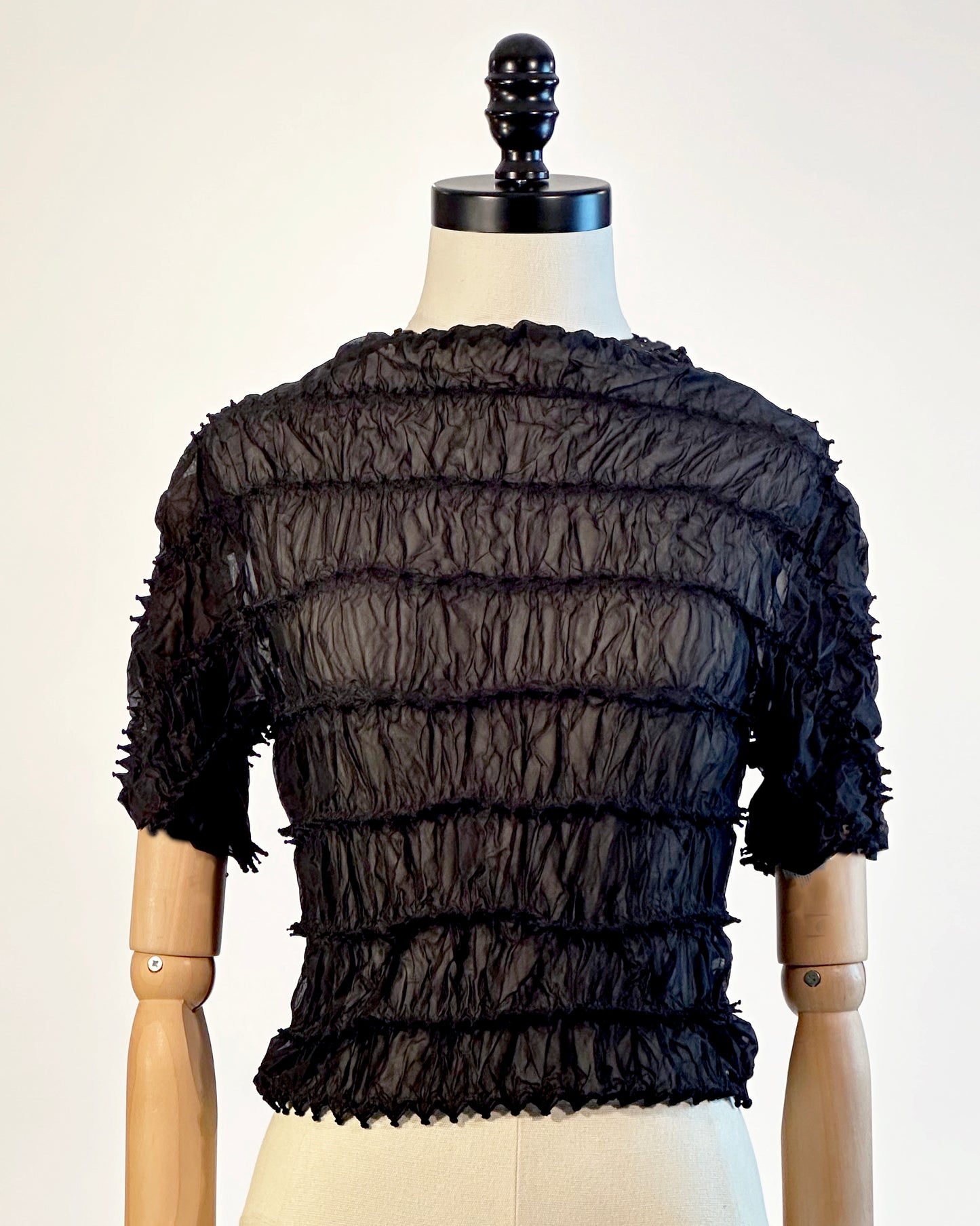Spiky Tsukushi (Horsetail) Shortsleeve Top