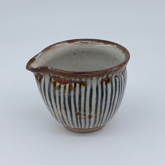 Suga Pottery Fairness Cup - Gray Stripes
