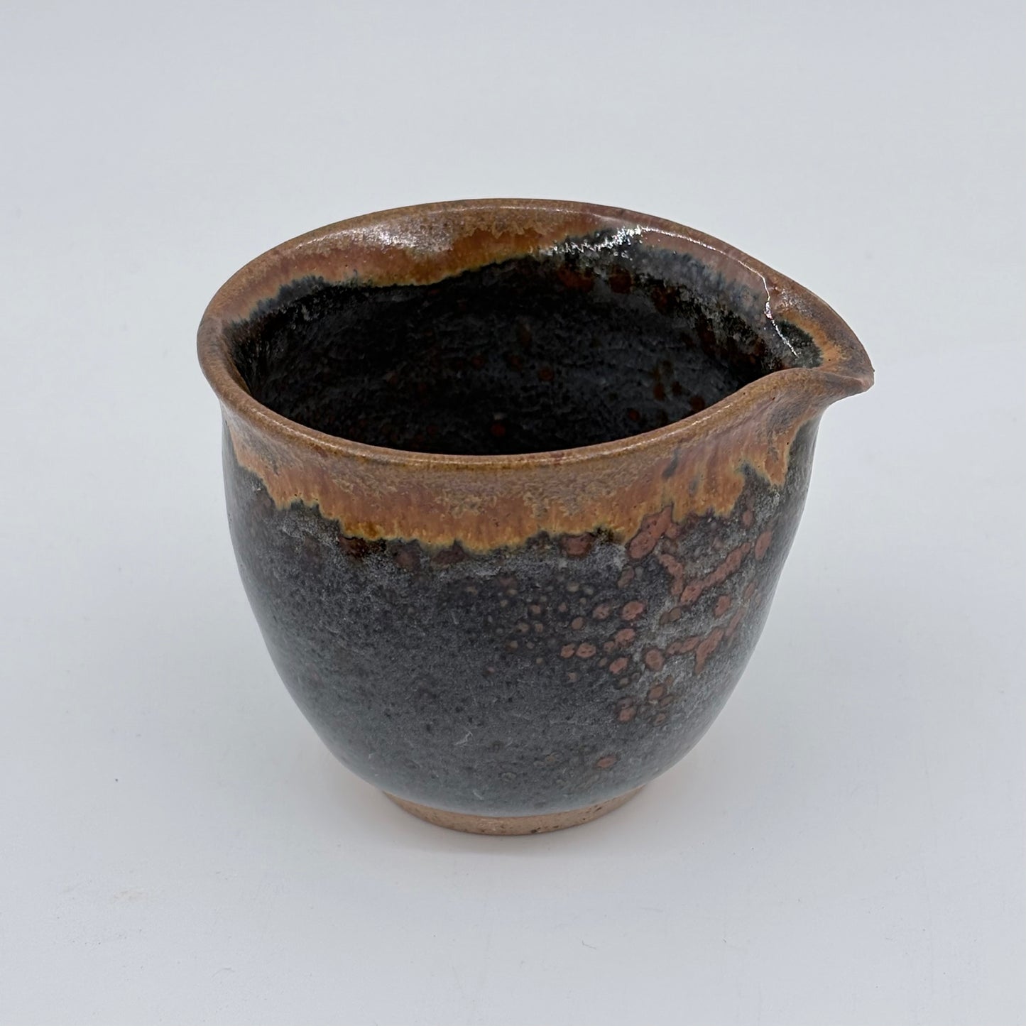 Suga Pottery Fairness Cup - Iron Crystal